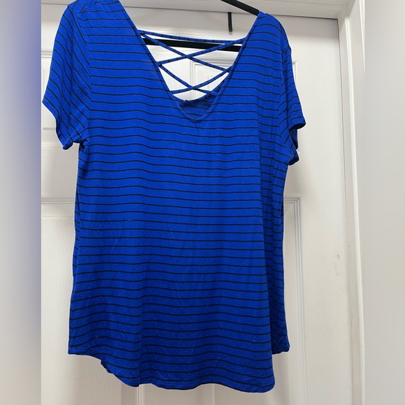 SALE! Bundle & Save Cable & Gauge striped v-neck, short sleeve - Picture 3 of 5